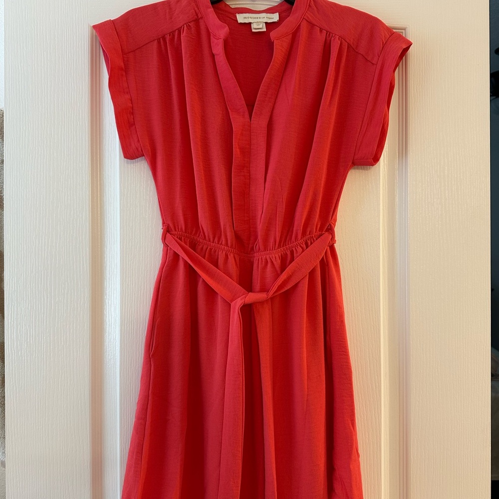 Monteau Coral Flutter Sleeve Midi Dress
